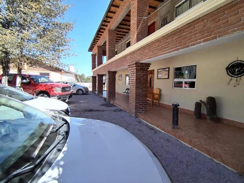 Hotel Hacienda Las Barrancas Del Cobre Areponapuchi Eksteriør billede
